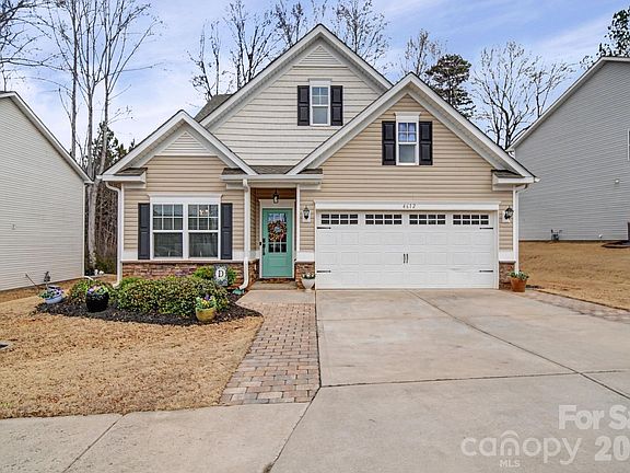 2nd image of 4612 Poinsettia Ave