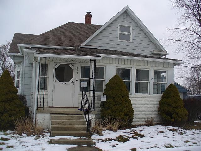 1st image of 124 Seneca Ave