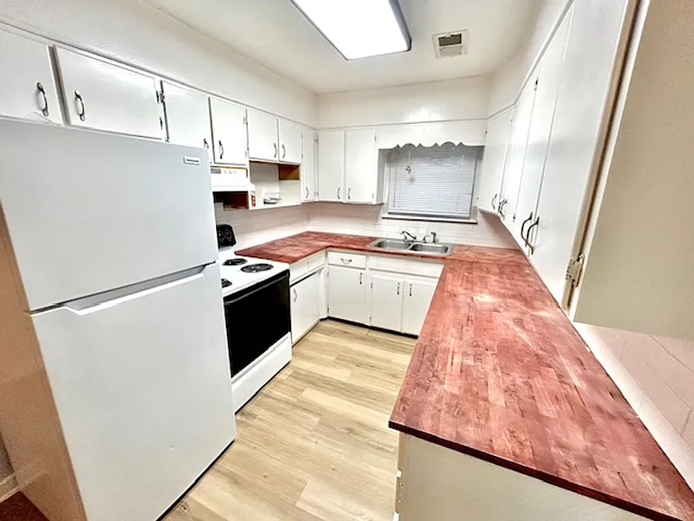 2710 Scenic View Dr NW — Photo 19