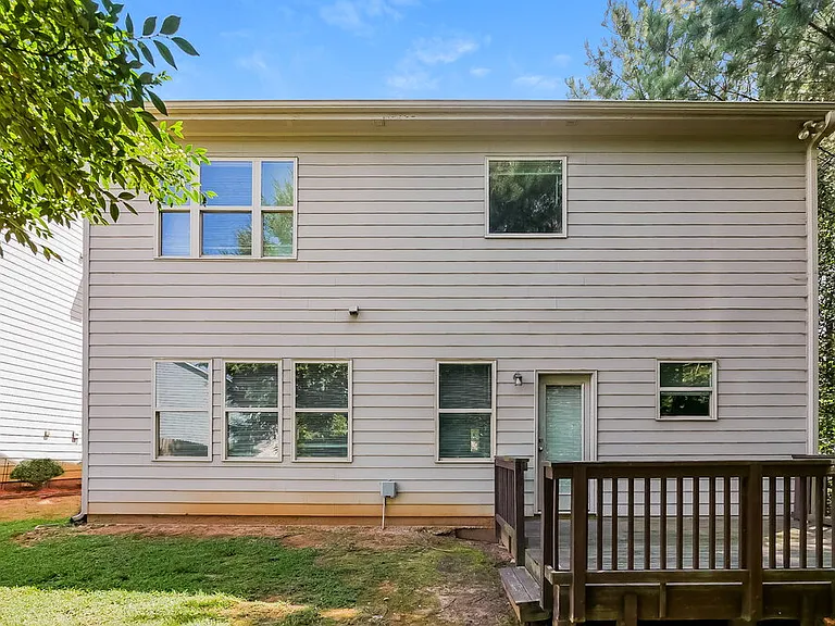 102 Worthing Ln — Photo 17