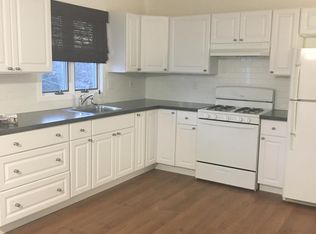 73 Charles St, Bristol, RI 02809