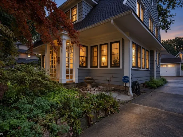 2207 Westminster Rd, Cleveland Heights, OH 44118