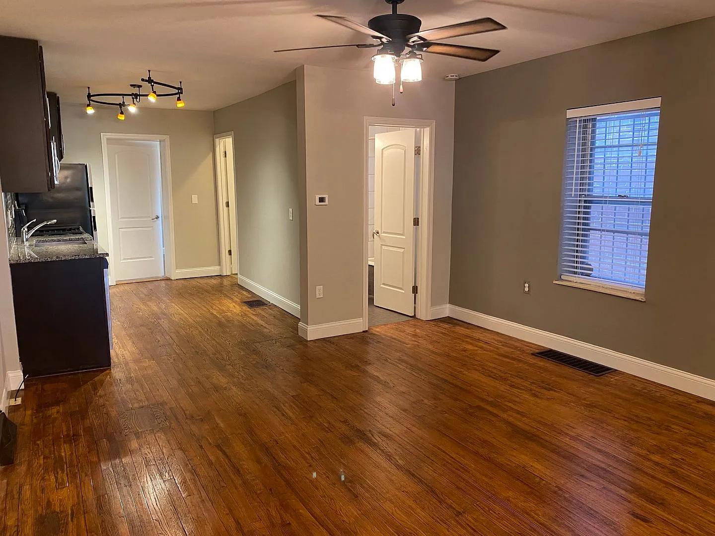 Renovated Home in the Grove for Rent! — Photo 3