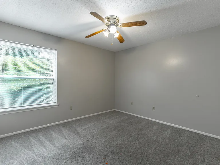 East Ridge Flats and Townhomes — Photo 73