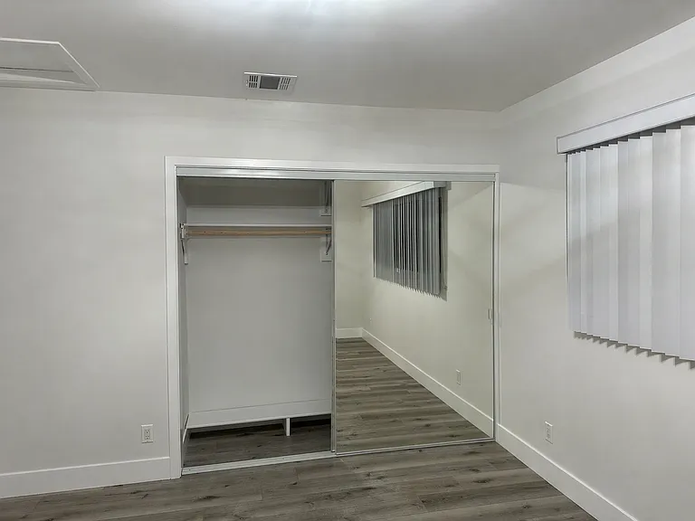 14707-14715 Magnolia Blvd #8 — Photo 29