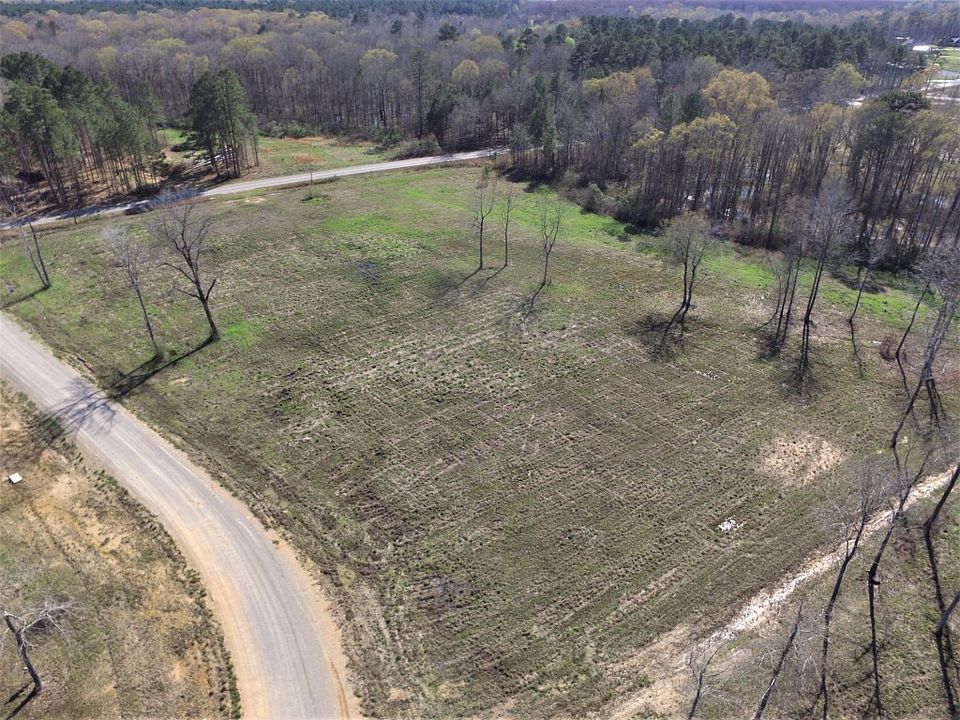 2nd image of 2411 Swartz Fairbanks Rd