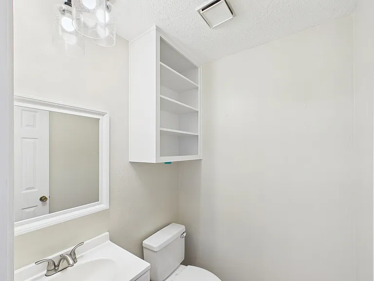 119 Frederick Rd — Photo 12