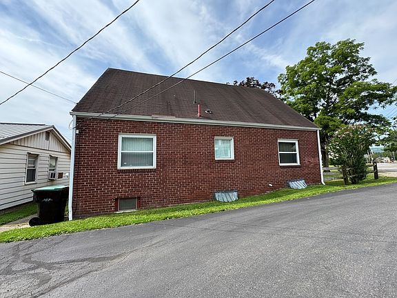 5th image of 346 Grant St