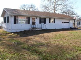 1013 Sycamore Dr, Warsaw, MO 65355