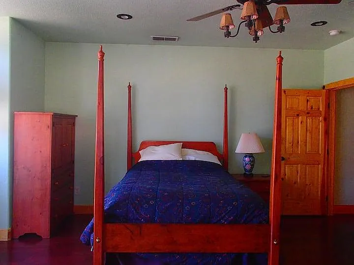 1270 Herbert Ave — Photo 15