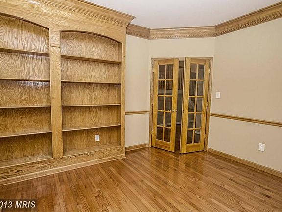 3rd image of 6507 Gloucester Ct