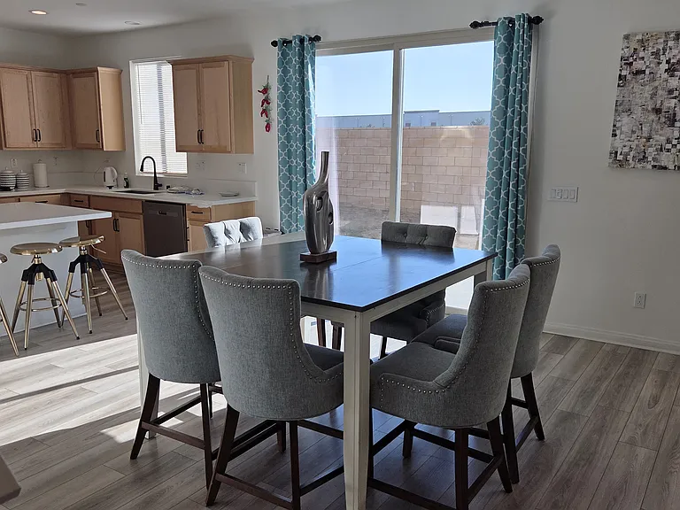 4576 Eagle Ave — Photo 7