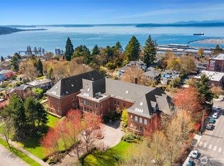 1401 5th Ave W APT 212, Seattle, WA