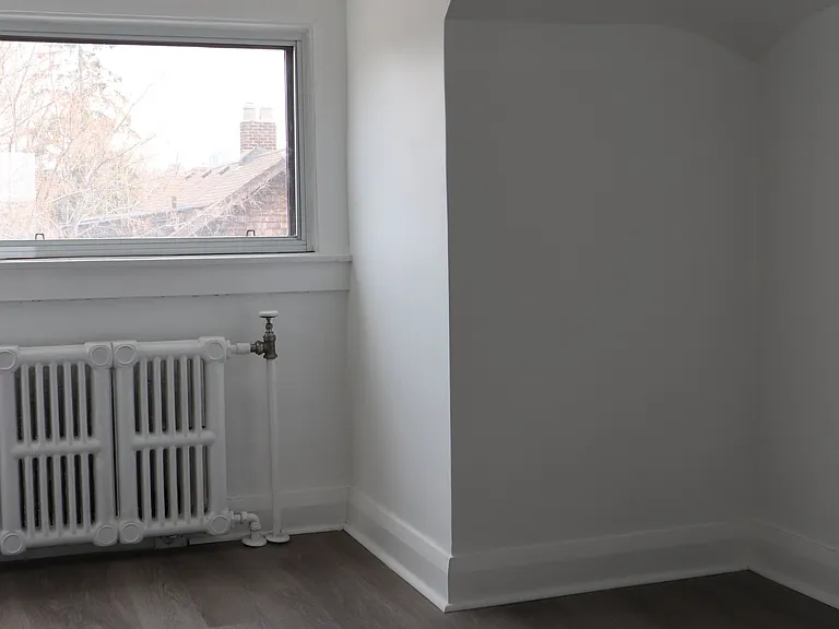 207 Oakwood Ave — Photo 33