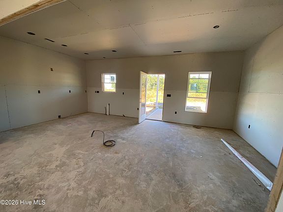 4th image of 264 Owens Farm Road