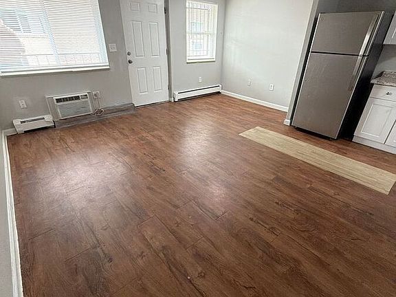 5th image of 1463 Macon St #304