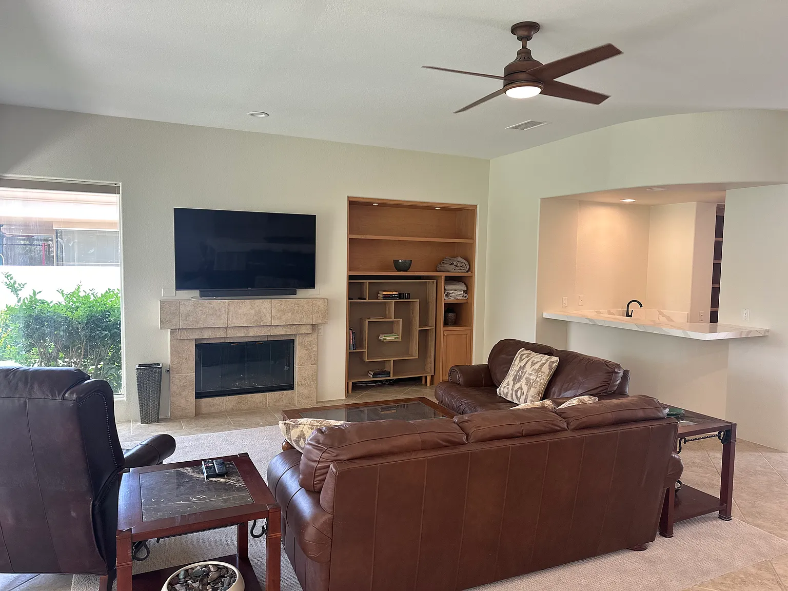 3 bed, 2450 sqft, $7,000 — Photo 4