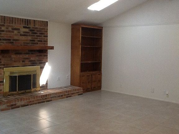5th image of 309 Wearden Dr