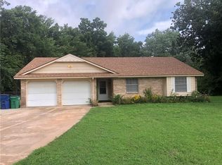 229 E Mohr Ln, Mustang, OK 73064