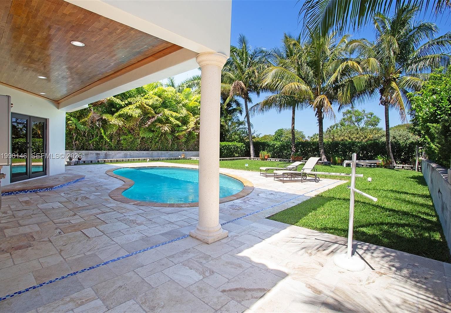 545 S Shore Dr