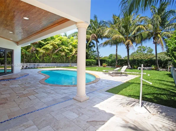 545 S Shore Dr, Miami Beach, FL 33141