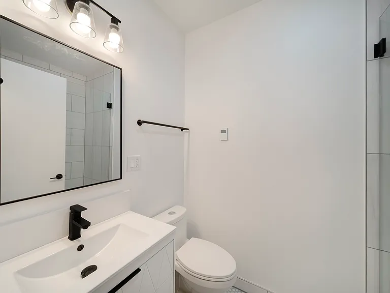 En-Suite Bathroom