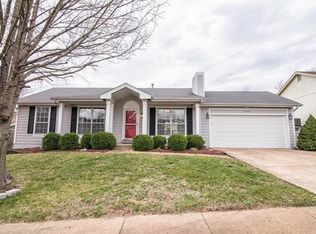 16140 Castlerea Blvd, Ballwin, MO 63021