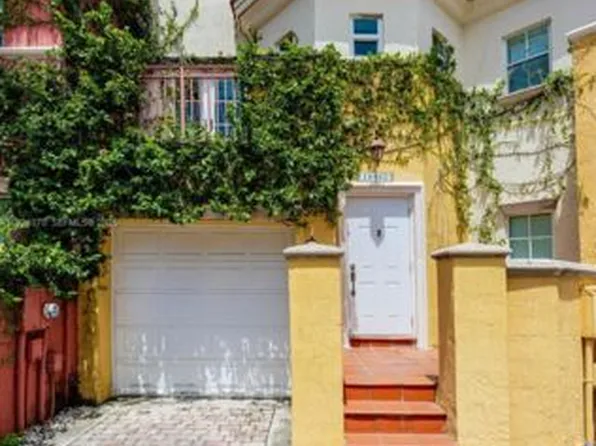 18460 NE 30th Ave, North Miami Beach, FL 33160