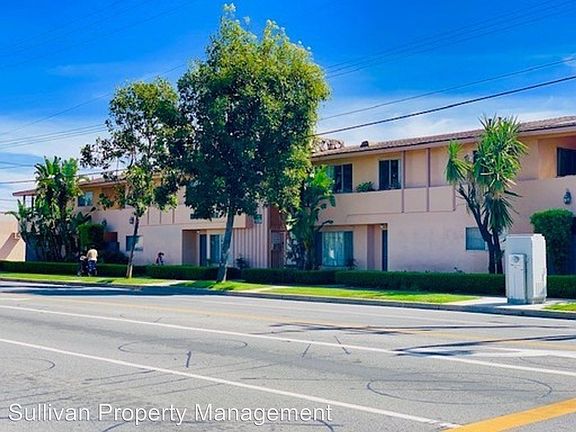 3rd image of 1414 W McFadden Ave APT 25