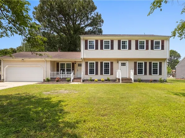 304 Odd Rd, Poquoson, VA 23662