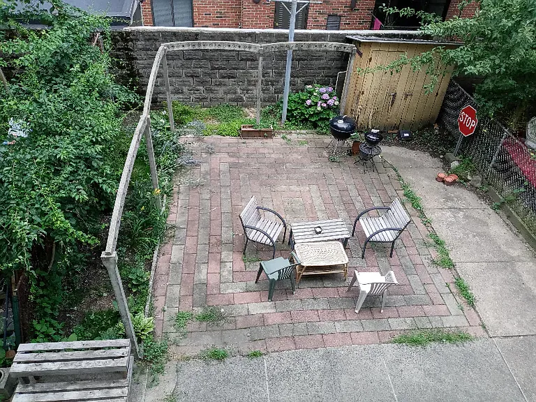 21 Rossmore St #2 — Photo 9