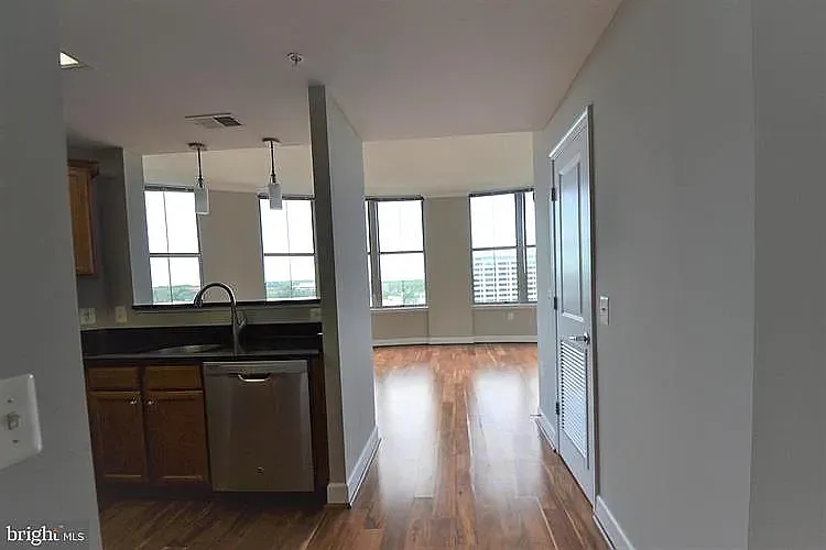 11800 Sunset Hills Rd #1214 — Photo 4
