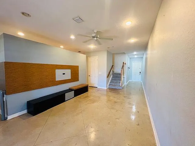 30 Beechdale Ln — Photo 3