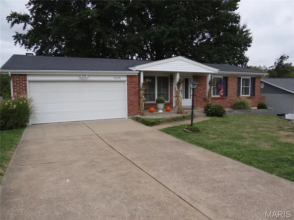 5628 Valleyside Ln, Saint Louis, MO 63128