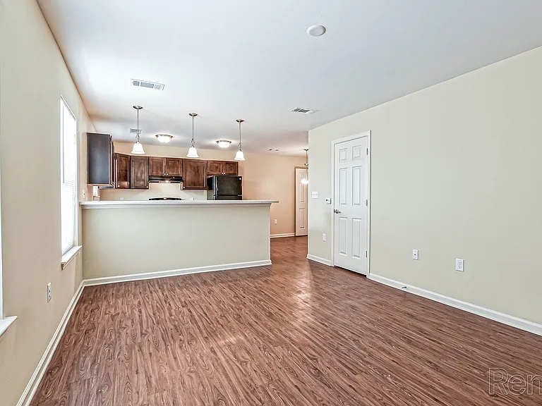 Oak Manor Villas — Photo 33