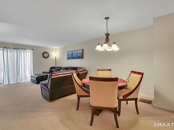 5th image of 827 Oronoke Road APT 5-1