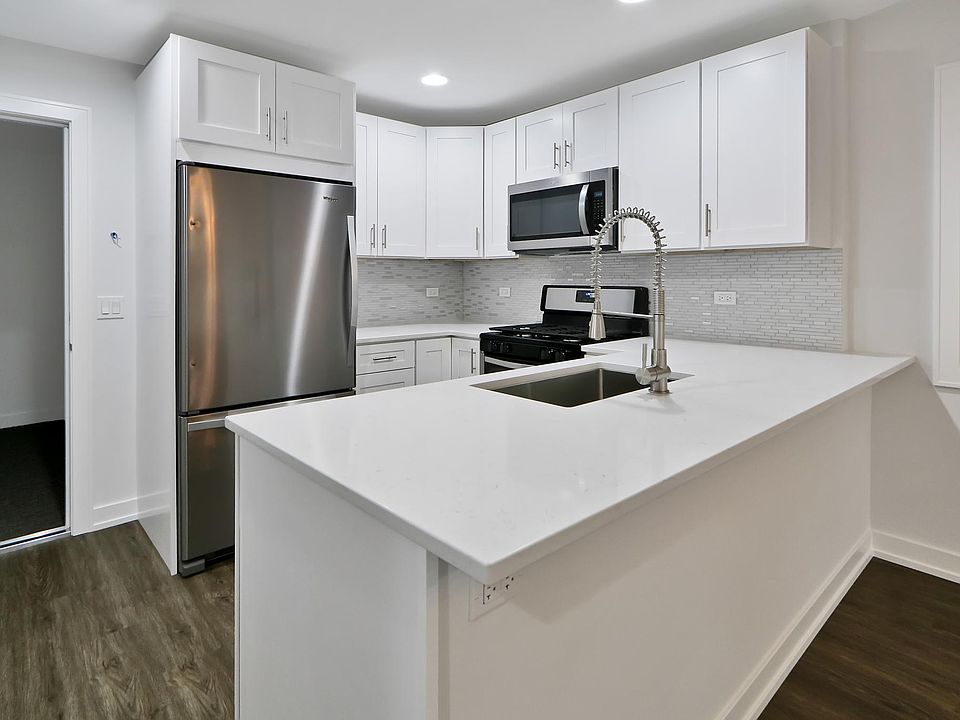 1st image of 4052 N Lavergne Ave #1R