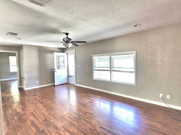 2nd image of 405 Walker St