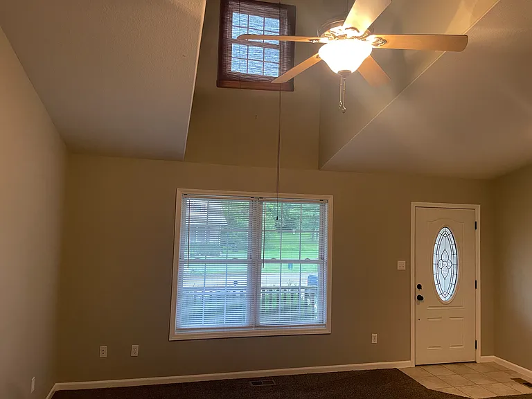 Timberline Dr — Photo 3