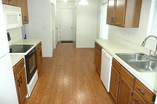 51970 Wembley Dr — Photo 12