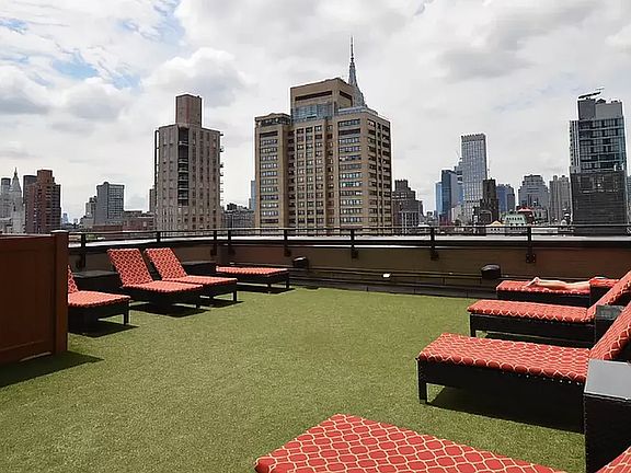 5th image of 222 E 39th St APT 17A