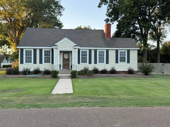120 W Cleveland Ave, Greenwood, MS 38930
