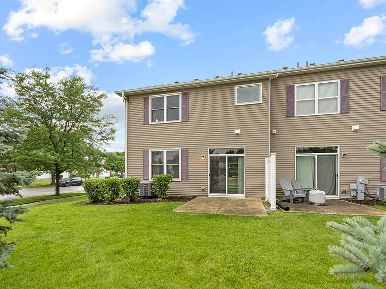 407 Bluegrass Pkwy — Photo 25