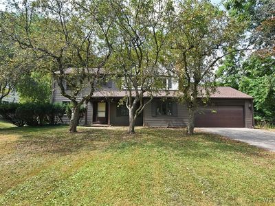 35 Blackwatch Trl, Fairport, NY, 14450