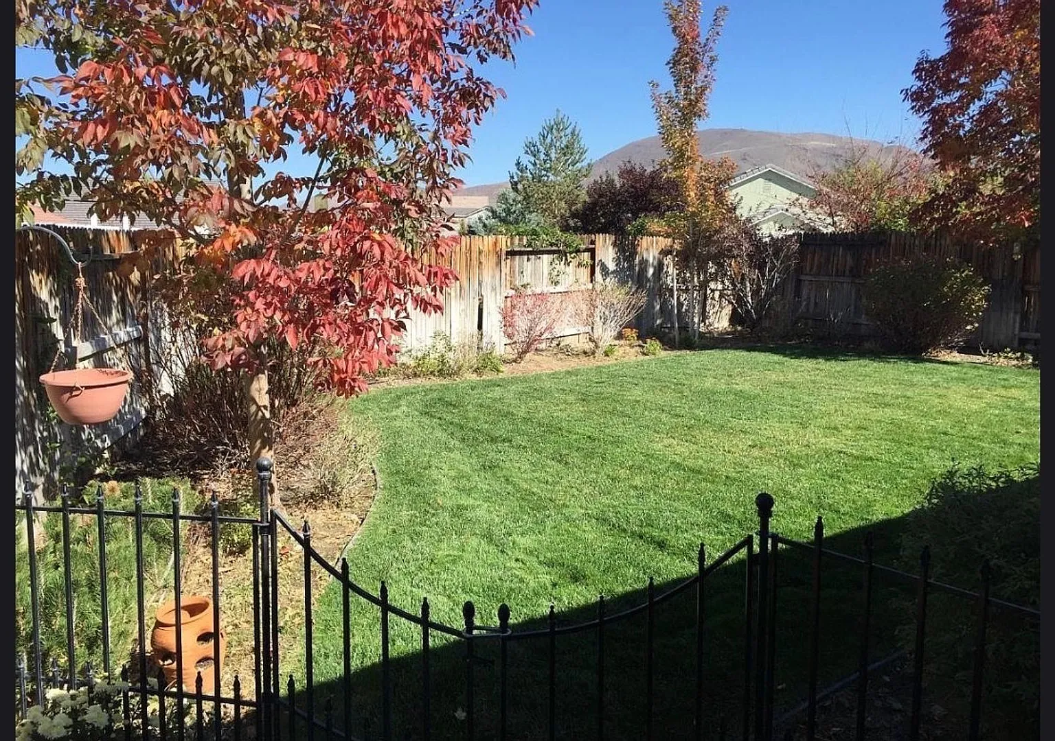 3 Bedroom | 2 bath | 2 Car | single story home — Photo 2