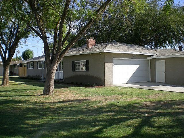 231 W Burlwood