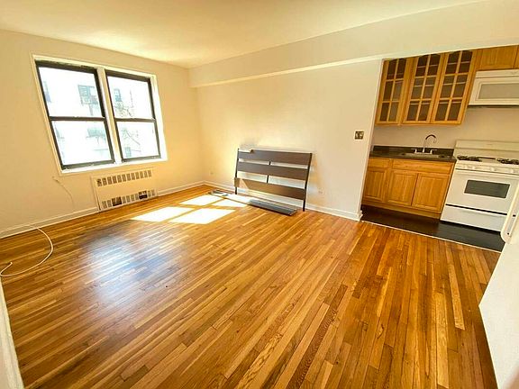 4th image of 20 Woodruff Ave APT 5A
