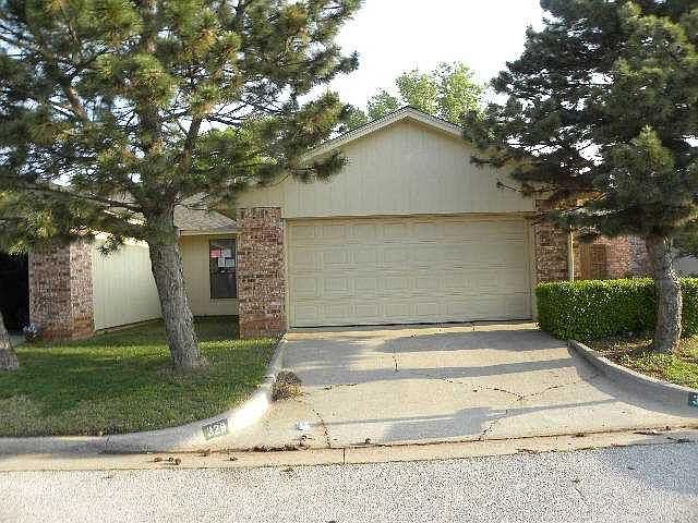 1st image of 329 SW 92nd St