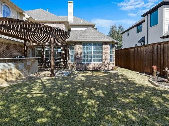 2nd image of 3281 Appleblossom Dr
