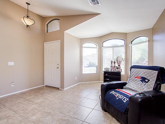 5th image of 42595 W Bunker Dr